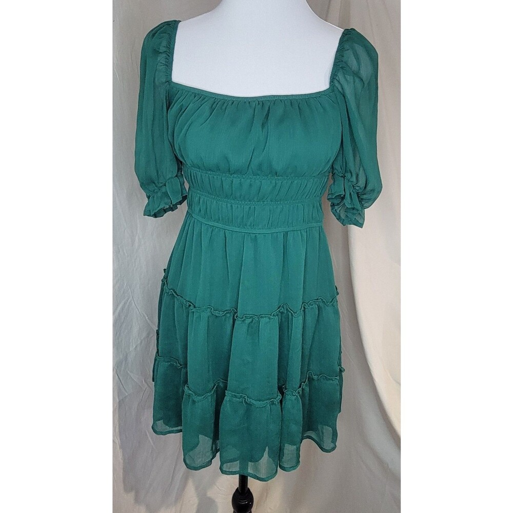 Trixxi Juniors Medium Emerald Green Puff Sleeve Smocked Bodice Ruffle Dress